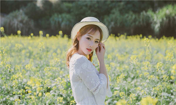 云和标题：想找个女人帮忙生孩子的有效解决方案，助您圆梦家庭